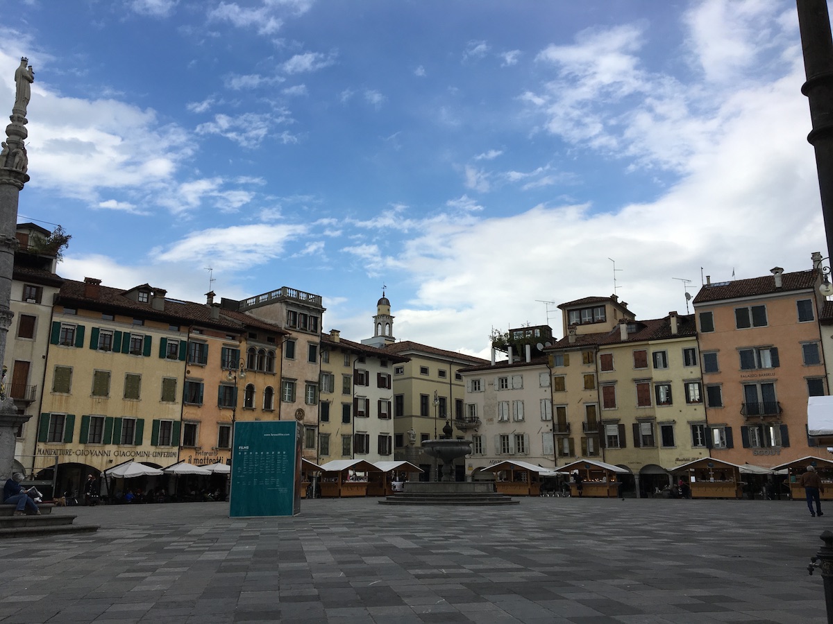 Der schöne Platz im Herzen Udines